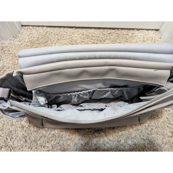 Skip Hop Diaper Baby Bag Backpack Greenwich Convertible Multi-Function Travel - Picture 9 of 13